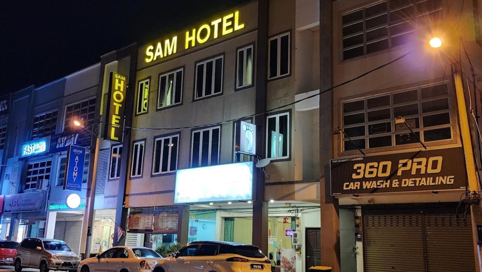 Sam Hotel Sitiawan Esterno foto